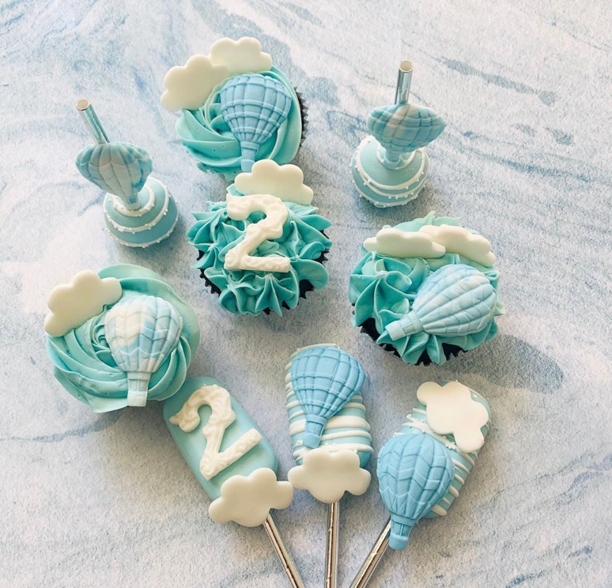 Hot Air Ballon circus themed Cake Pops