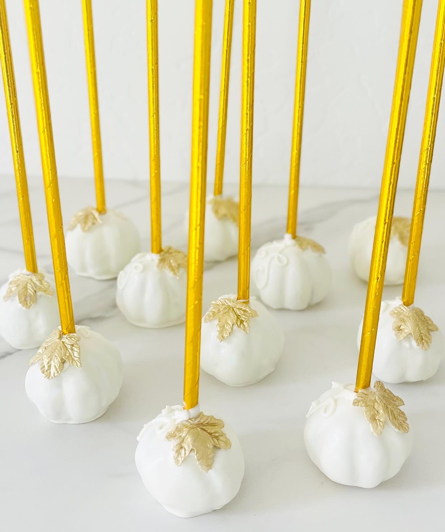 12 White And Gold Pumpkin Cake Pops