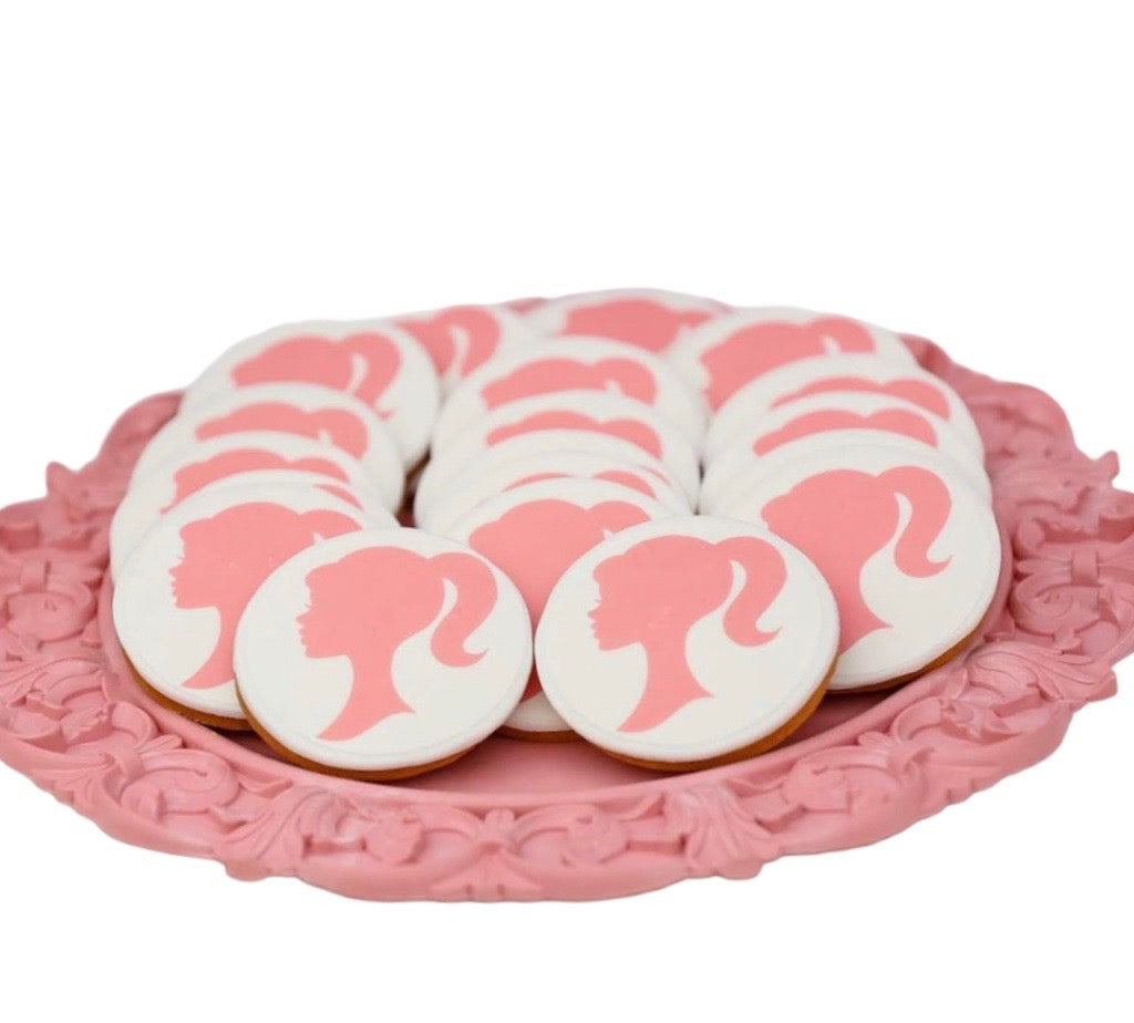 Barbie sugar cookies, barbie desserts